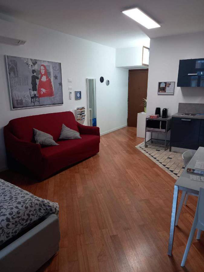 Suite Apartment San Lazzaro Бергамо Экстерьер фото